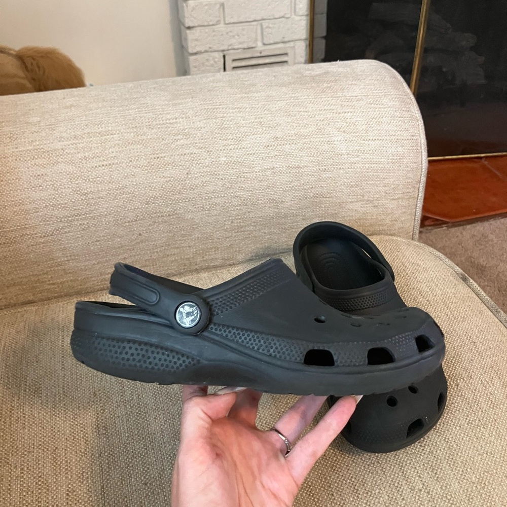 Black crocs